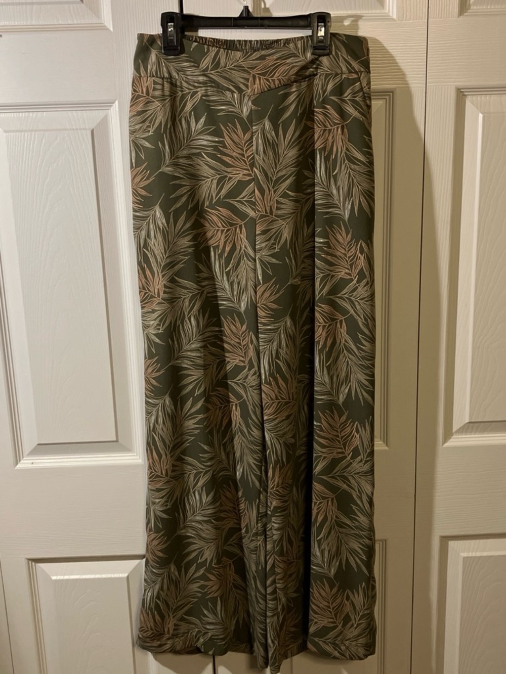 a new day Olive Green & Tan Palm Print wide leg pants